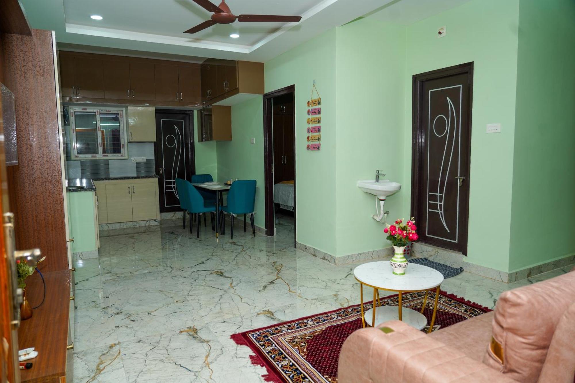 Mithra'S Homestay Near Padmavathi Ammavari Temple Tirupati Luaran gambar